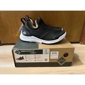 Muck Women's Outscape Low Black Size 5.5 New In Box Shoes Original Muck Boot